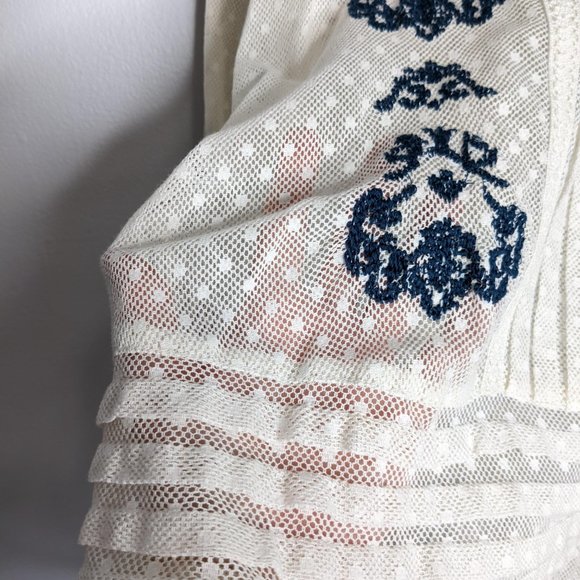 Free People Ivory Lace Long Sleeve Embroidered Blouse Size XS - Picture 6 of 10